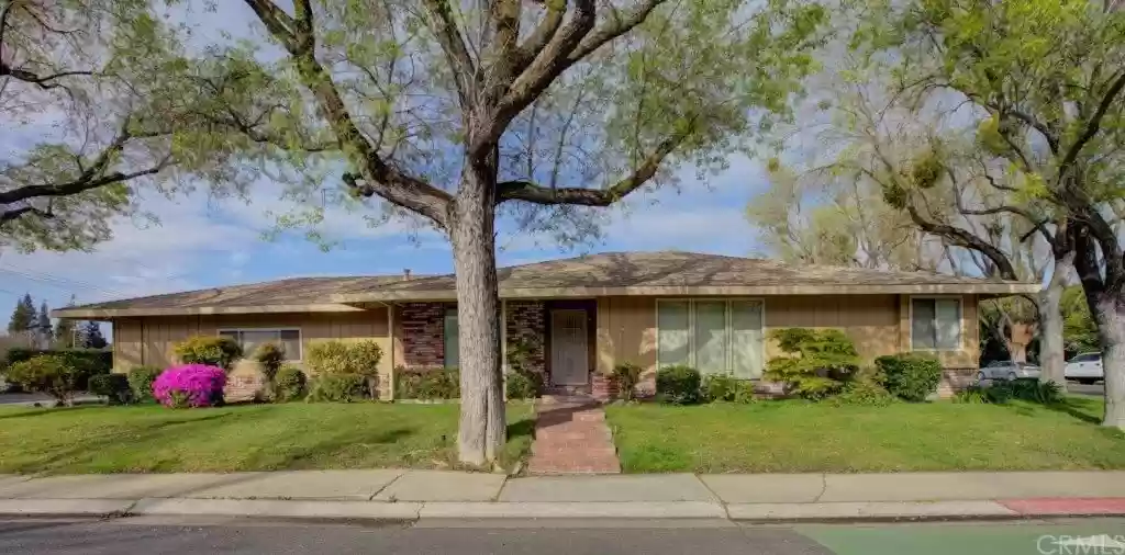 717 College Ave, Modesto